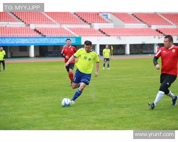 足球球星科目三惊艳球场展现绝技引发球迷热议与全民追捧 足球球星科目三惊艳球场展现绝技引发球迷热议与全民追捧